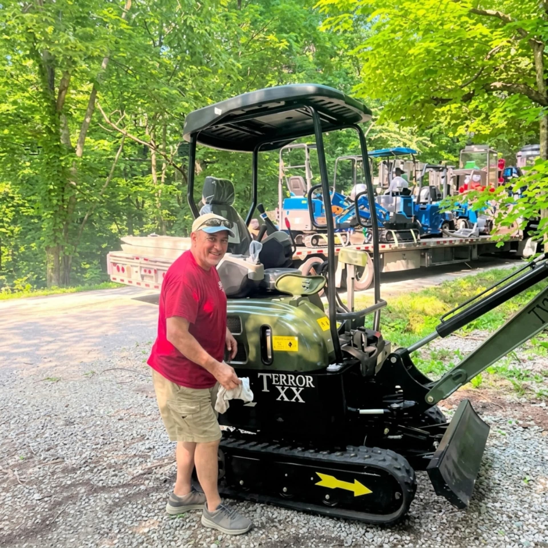 TYPHON TERROR XX Jobsite Arrival with Attachments